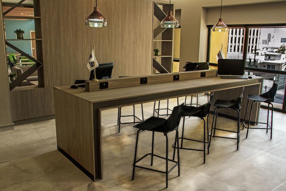 City Express Plus By Marriott Monterrey Galerias Экстерьер фото